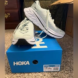Hoka Bondi X Women Size 7.5B